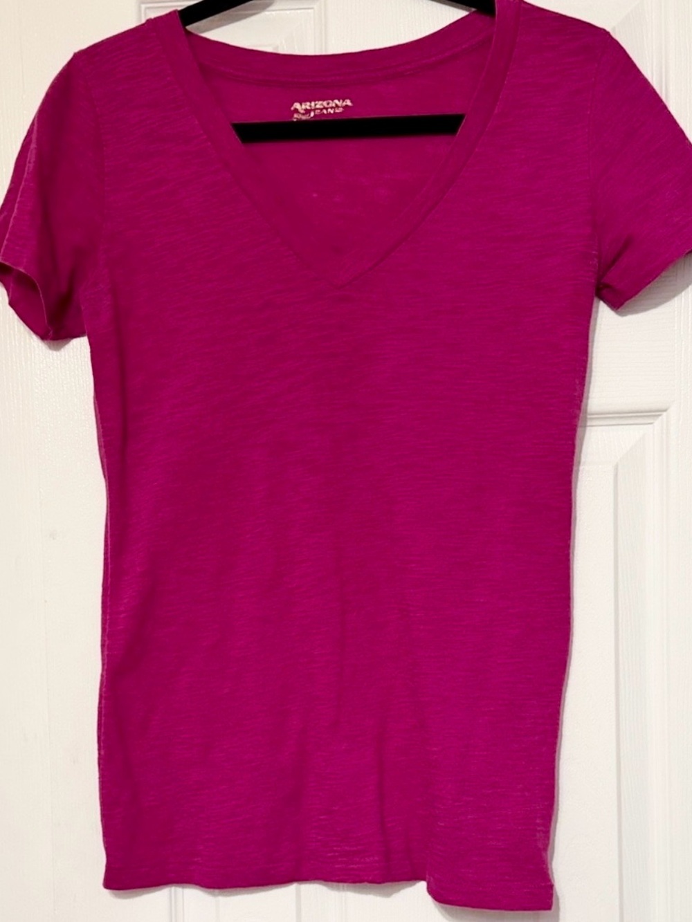 💖3/$15💖 Arizona Jeans Hot Pink Shirt